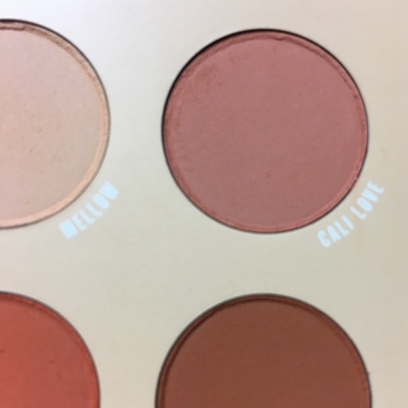 Colourpop’s Big Poppy eyeshadow palette - Picture 7 of 13